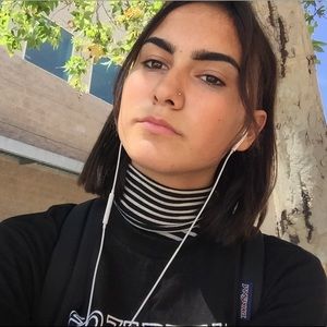 Meet your Posher, Savannah